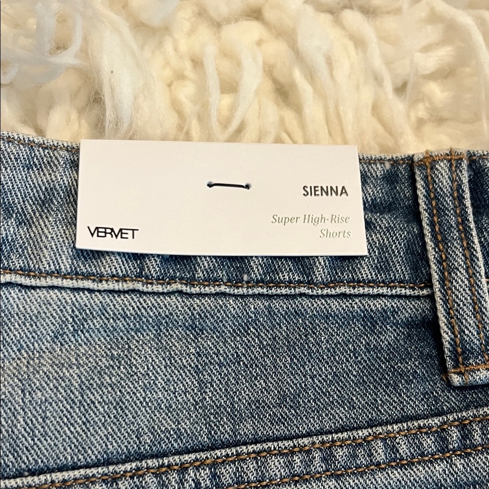 NWT Women's Vervet Blue Jean Sienna Super high rise Shorts size Large - Picture 7 of 10